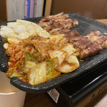 用戶對於韓国料理豚ブザ 新宿店的評論圖