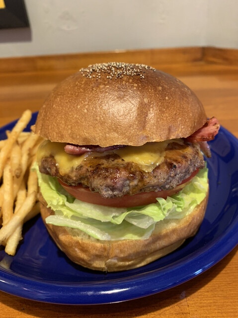 用户对于バーガーショップホットボックス的评论高清图