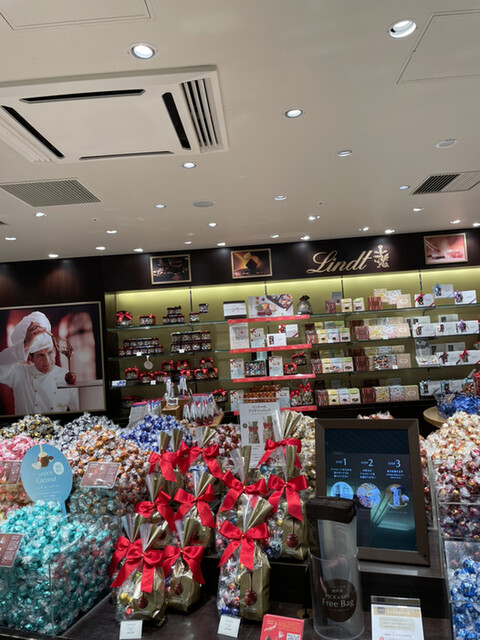 User's recommendation image for リンツ ショコラ ブティック クリスタ長堀店