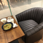 用戶對於モア カフェ 東京インテリア家具 大阪本店的評論圖