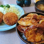 用户对于とんかつみた村的评论图