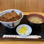 用户对于ぶた丼のとん田的评论图