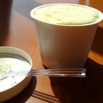 用户对于Bayside Place M's deli的评论图