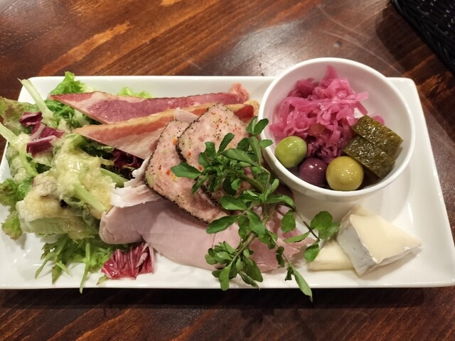 用户对于IRISH PUB Peter Cole 本店的评论高清图