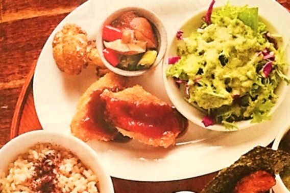 用戶對於食堂 山小屋的評論圖