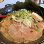 用户对于僕は麺だけを傷つけない的评论图