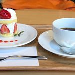 用户对于絵本カフェ ちひろ美術館・東京的评论图