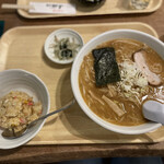 用户对于らーめん処 小樽坂的评论图