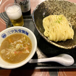 用戶對於三ツ矢堂製麺 中目黒店的評論圖