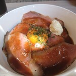 用户对于Kalm Cafe&Bar的评论图