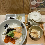 用户对于だし茶漬け+肉うどん えん ルクア大阪店的评论图