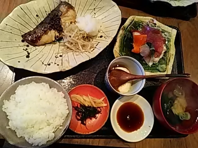 用户对于魚食堂 きてれつ 堀留町店的评论高清图