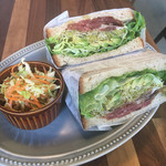 用户对于ブラスカフェ的评论图