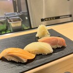 User's review image for 札幌魚河岸 五十七番寿し 東京駅店