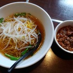用户对于台湾料理 味源 忠和店的评论图