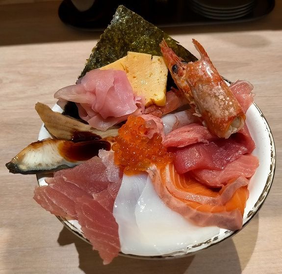 用戶對於魚と海鮮鮨酒場 街のみなと ルクア大阪店的評論圖