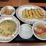 User's review image for 餃子の王将 空港線豊中店