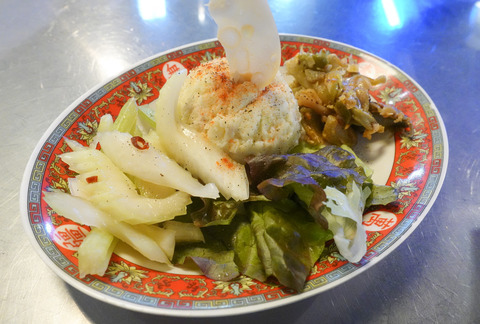 用戶對於台風大飯店的評論圖