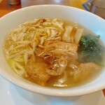 用户对于ラーメン・カフェ マルタケ的评论图