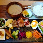 用户对于Cafe Dining Sera的评论图