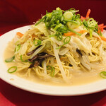 用戶對於中洲の屋台 小島商店 feat シラチャンラーメン的評論圖
