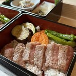 用户对于肉と庭 まつを的评论图