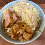 用户对于ラーメン二郎 池袋東口店的评论图