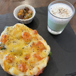 User's review image for パティスリー カフェ ロール