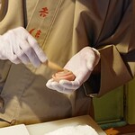 用户对于鶴屋吉信的评论图