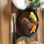 用户对于オンザテーブル的评论图