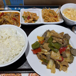 用户对于ウイグル料理 DOLAN的评论图