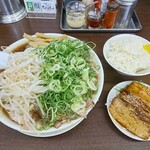用户对于たかばしラーメン 亀岡店的评论图