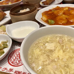 用户对于紅虎餃子房 イオンモール福岡店的评论图