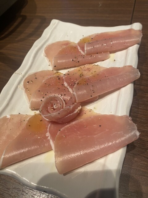 用户对于和牛×チーズ個室バル 肉の王様 天神大名店的评论高清图