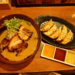 用户对于らーめん千の風 四条河原町店的评论图