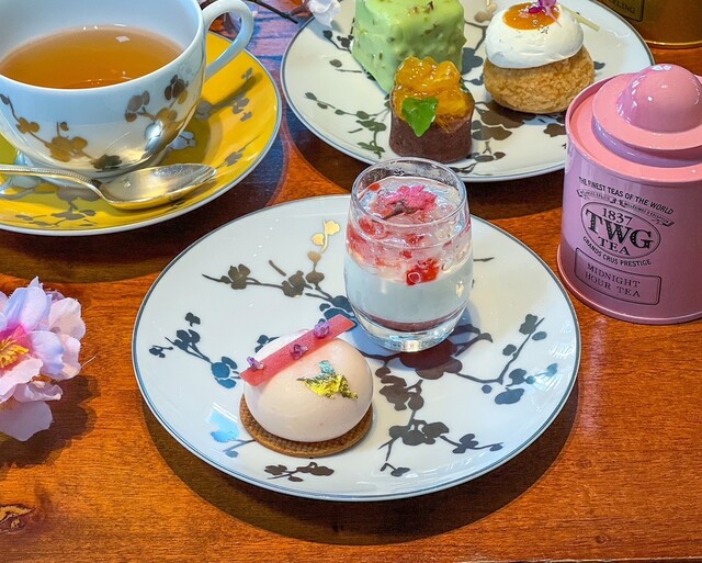 User's recommendation image for adee