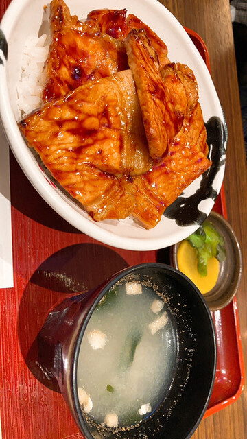 用戶對於ドライブインいとう豚丼名人 新千歳空港店的評論高清圖
