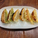 用户对于餃子のさんくみ的评论图