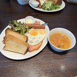 用戶對於ベーカリー&レストラン 沢村 新宿的評論圖