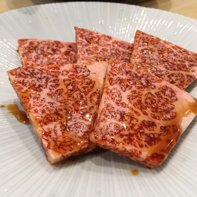 用户对于割烹焼肉 花火的评论高清图