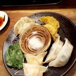 用戶對於浪花ひとくち餃子 餃々 梅田本店的評論圖