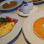 用户对于ロイヤルホスト 新宿三井ビル店的评论图