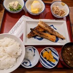 用戶對於炭火焼魚定食と釜戸ごはん 上瓦屋食堂的評論圖