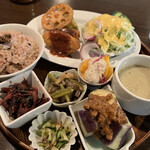 用戶對於食堂 山小屋的評論圖