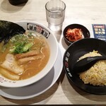 用戶對於河童ラーメン本舗 箕面店的評論圖