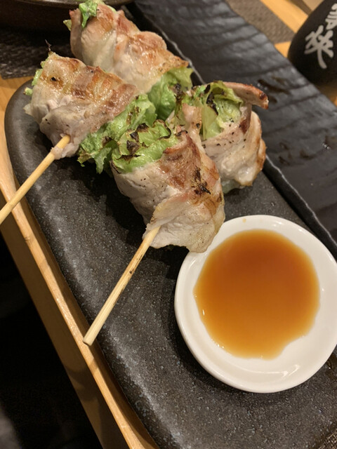 用户对于炭火肉酒場肉まる的评论高清图