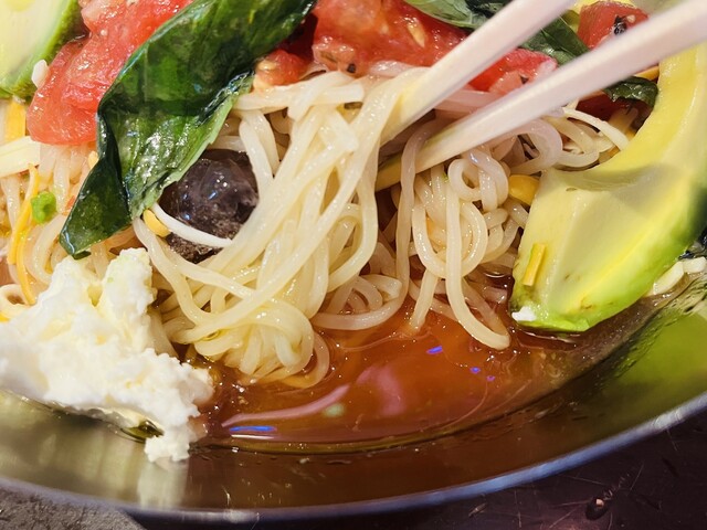 用户对于いっちゃんラーメン的评论高清图