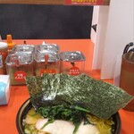 用戶對於横浜家系総本山 吉村家直系店 ラーメン内田家的評論圖