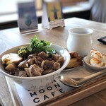用戶對於MOON MOON MOON CAFE的評論圖
