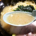用戶對於横浜家系ラーメン 極豚家的評論圖